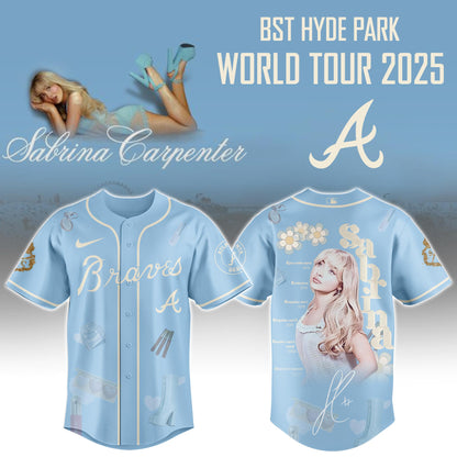 A Braves x Sabrina Carpenter "Short n’ Sweet Tour" Jersey Editions Limited +Selling Out Fast